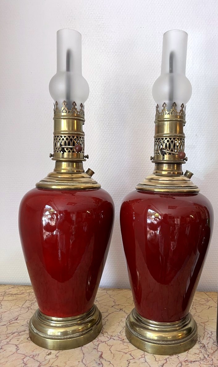 PAIRE DE LAMPES A PETROLE XIXème