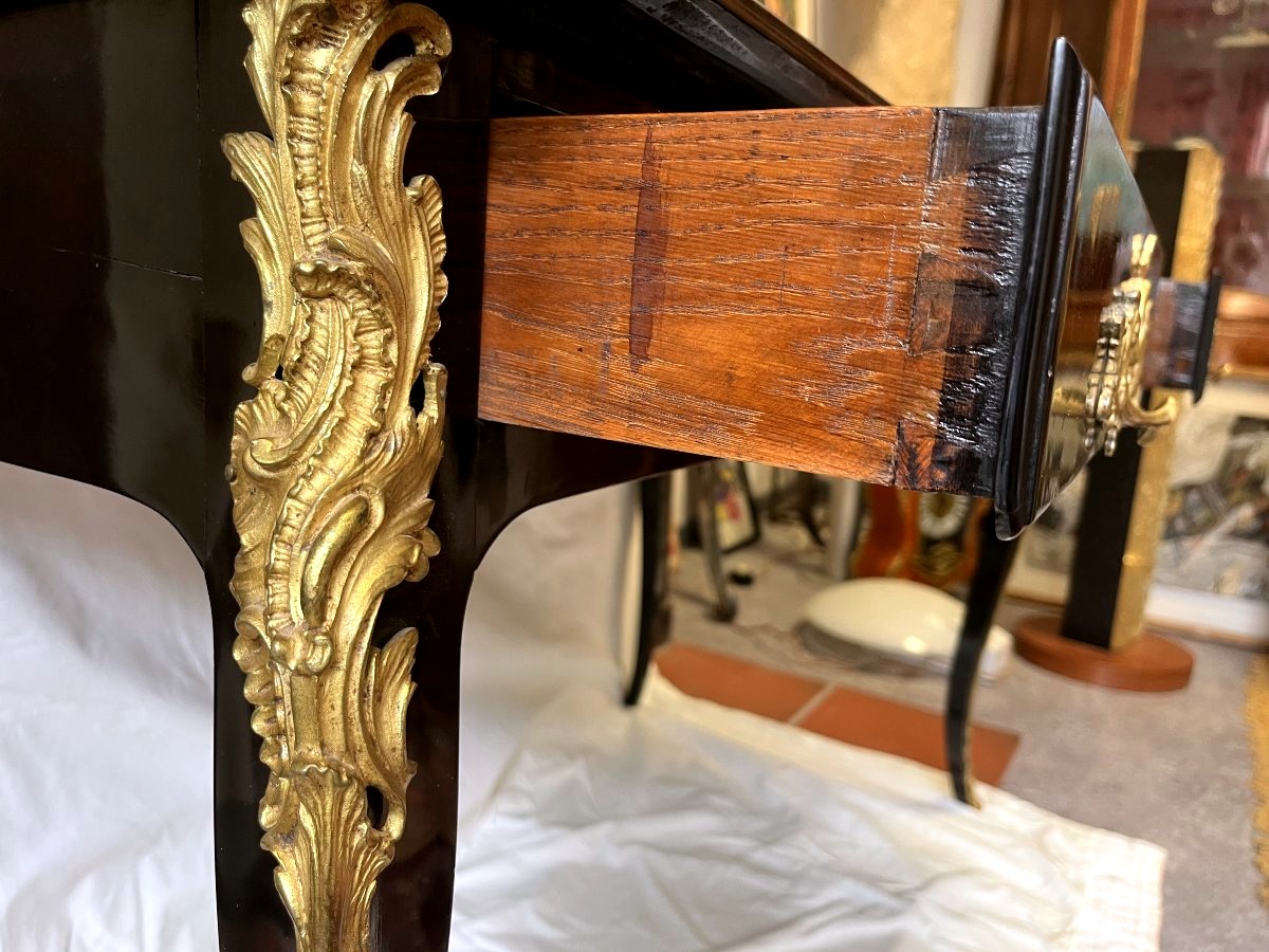 Small, Flat 19th-century Desk-photo-2