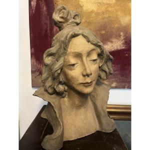 Terracotta Busto