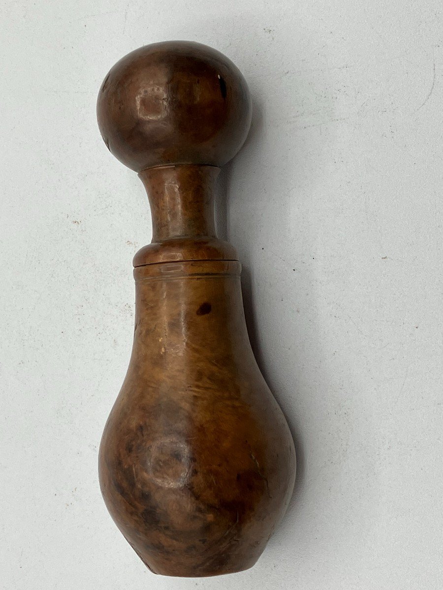 Pear-shaped Wooden Nutcracker-photo-2