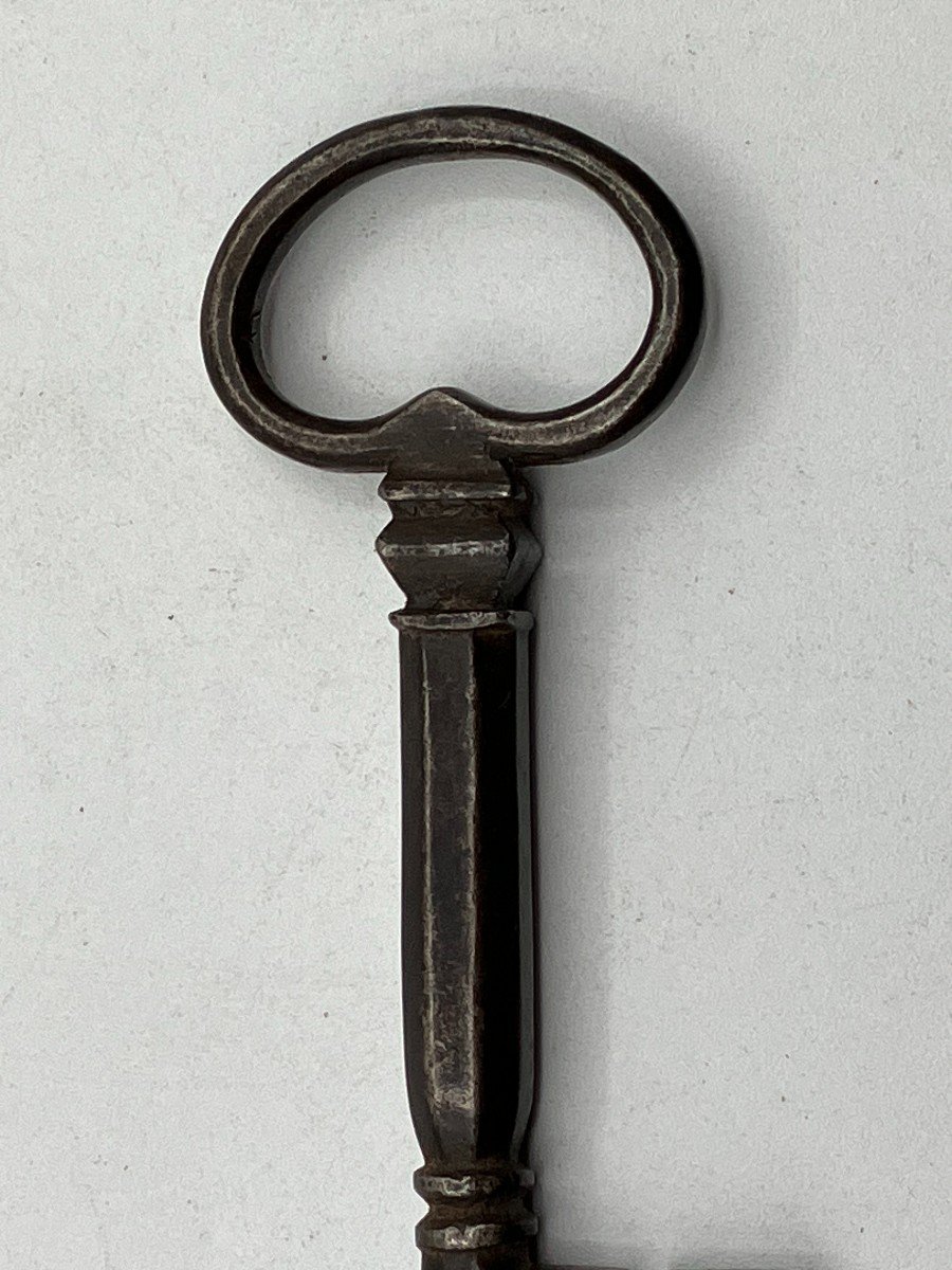 Key In Forged Iron-photo-3