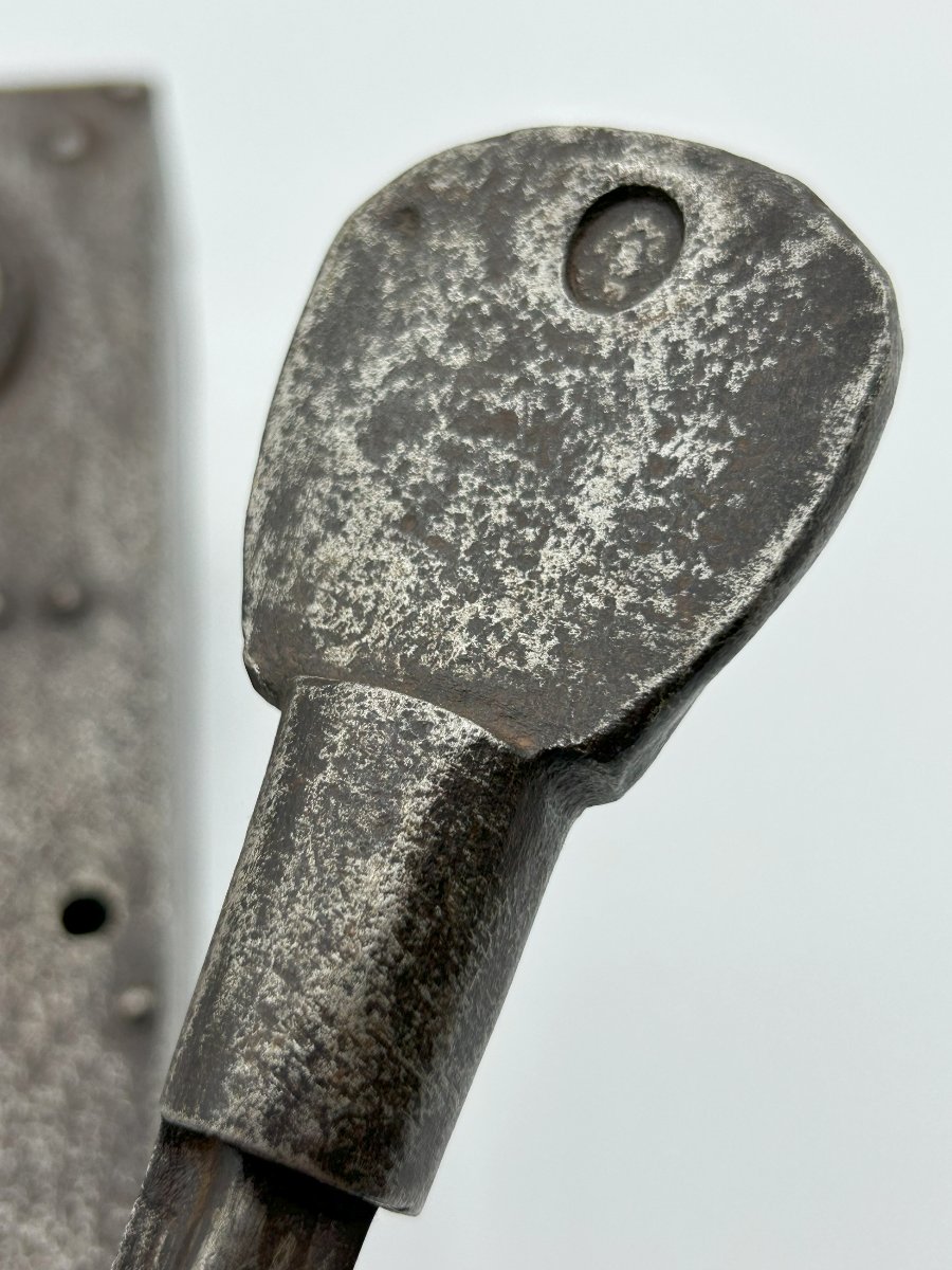 Key End Lock In Forged Iron-photo-2