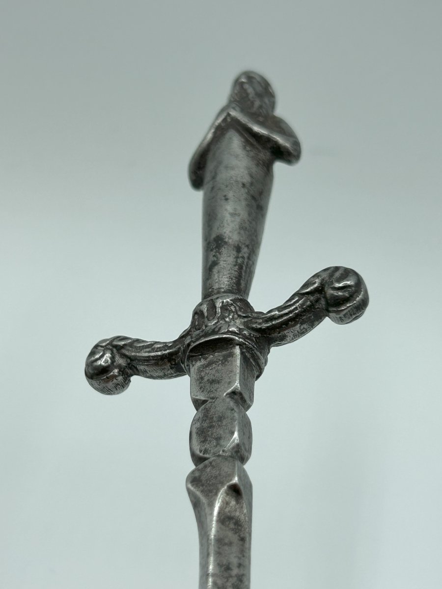 Iron Stiletto-photo-3