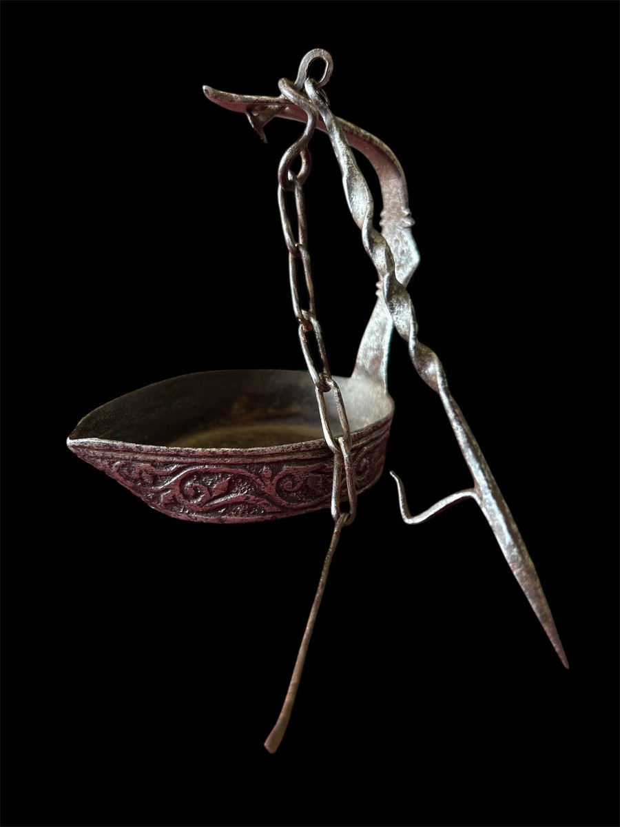 Lampe à huile en fer forgé