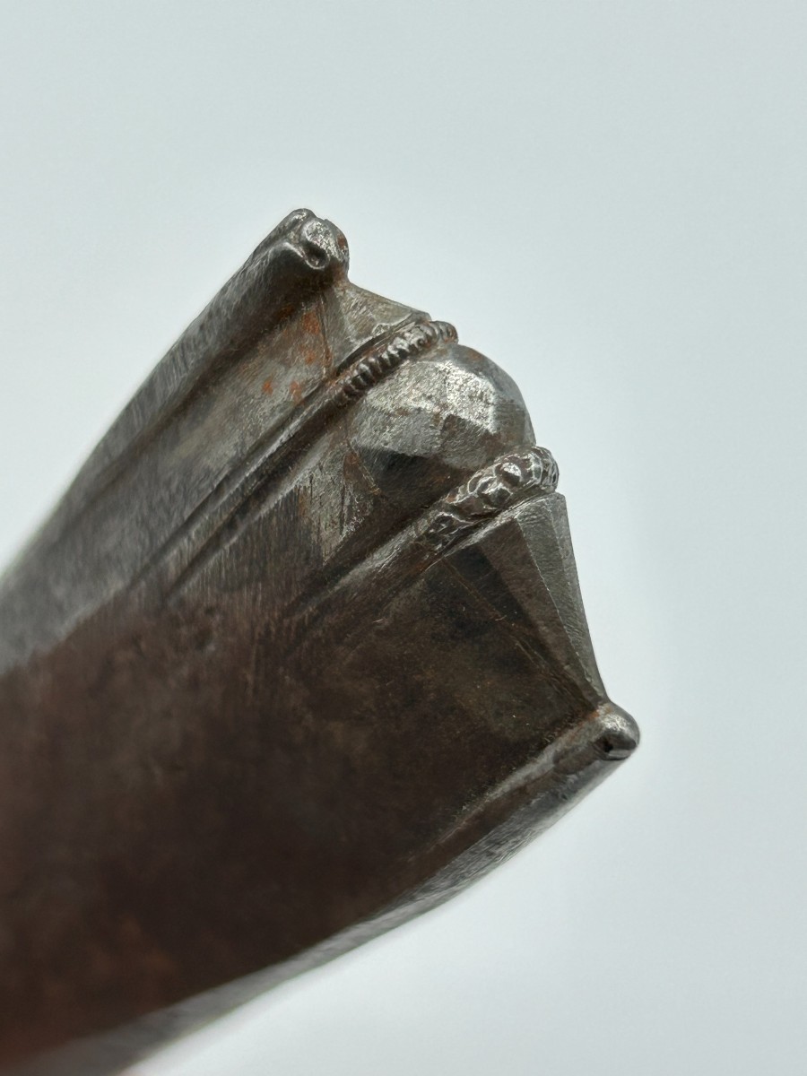 Iron Seal