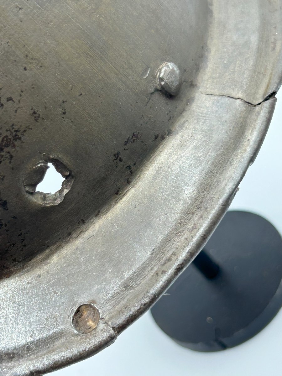 Casque Cabaset en fer forgé-photo-1