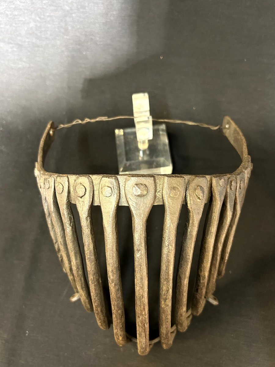 Forged Iron Helmet Visor-photo-1