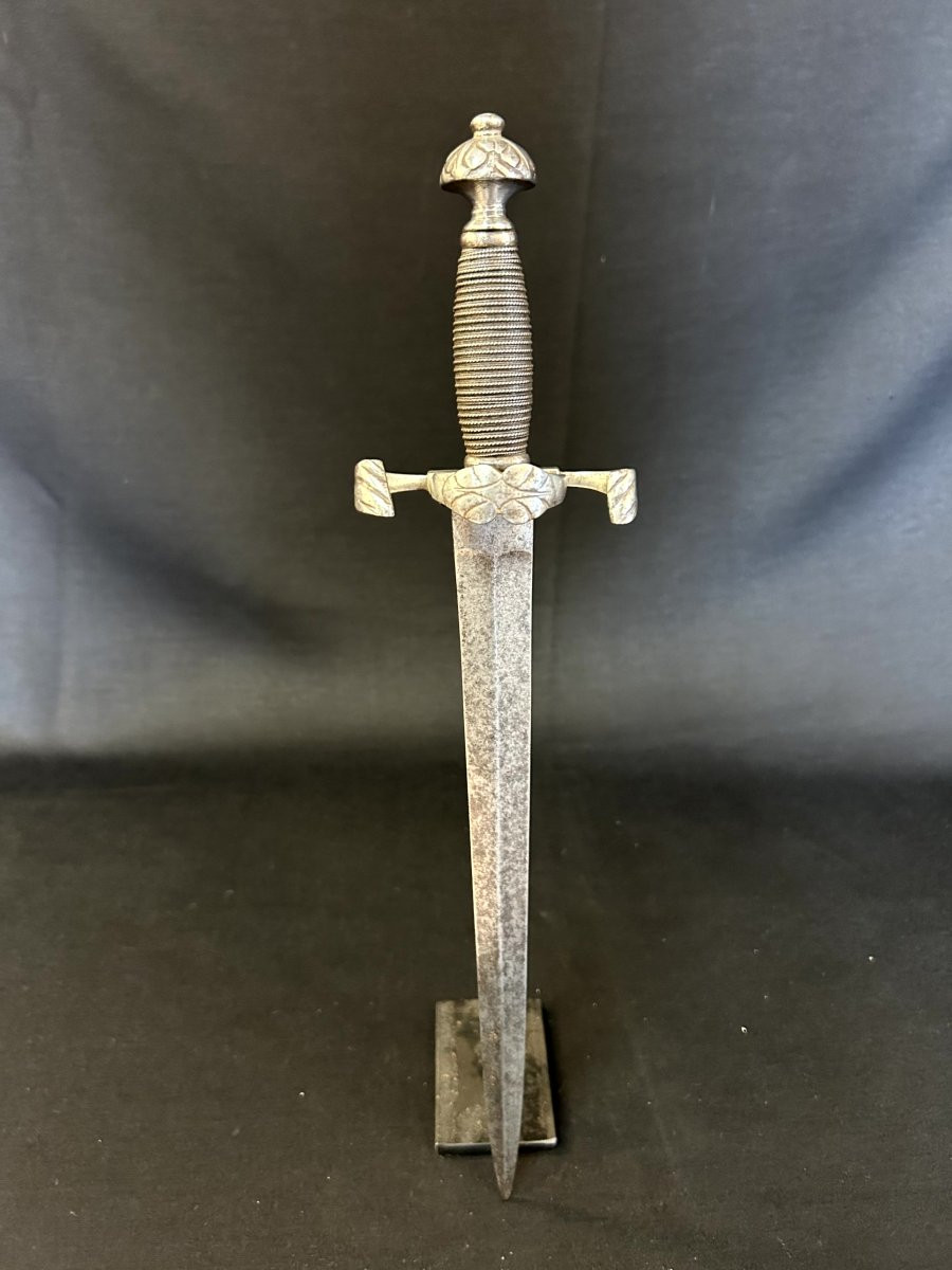 Dague en fer forgé (pour gaucher)-photo-4