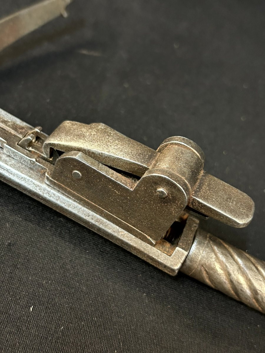 Petite arbalète en fer forgé-photo-2