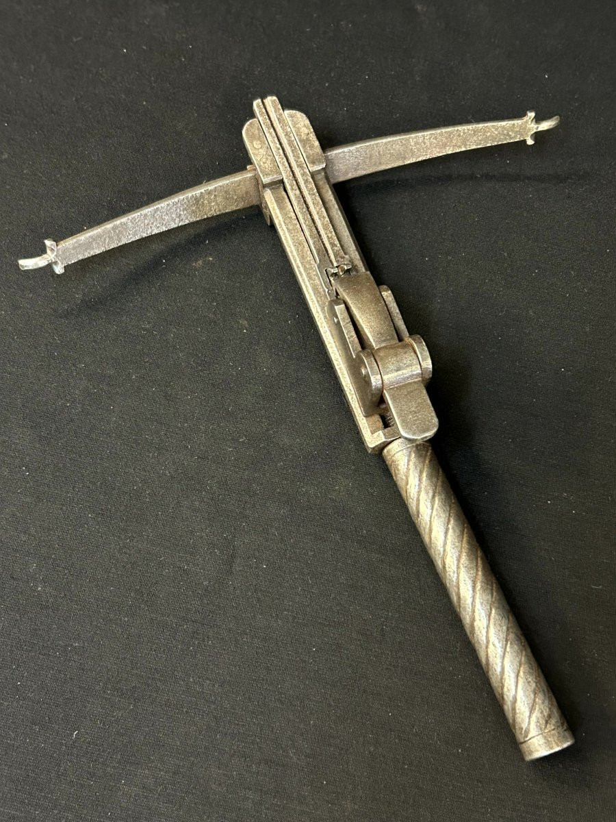 Petite arbalète en fer forgé-photo-4