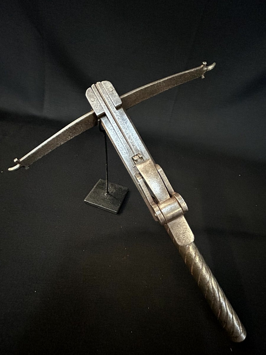 Petite arbalète en fer forgé-photo-2