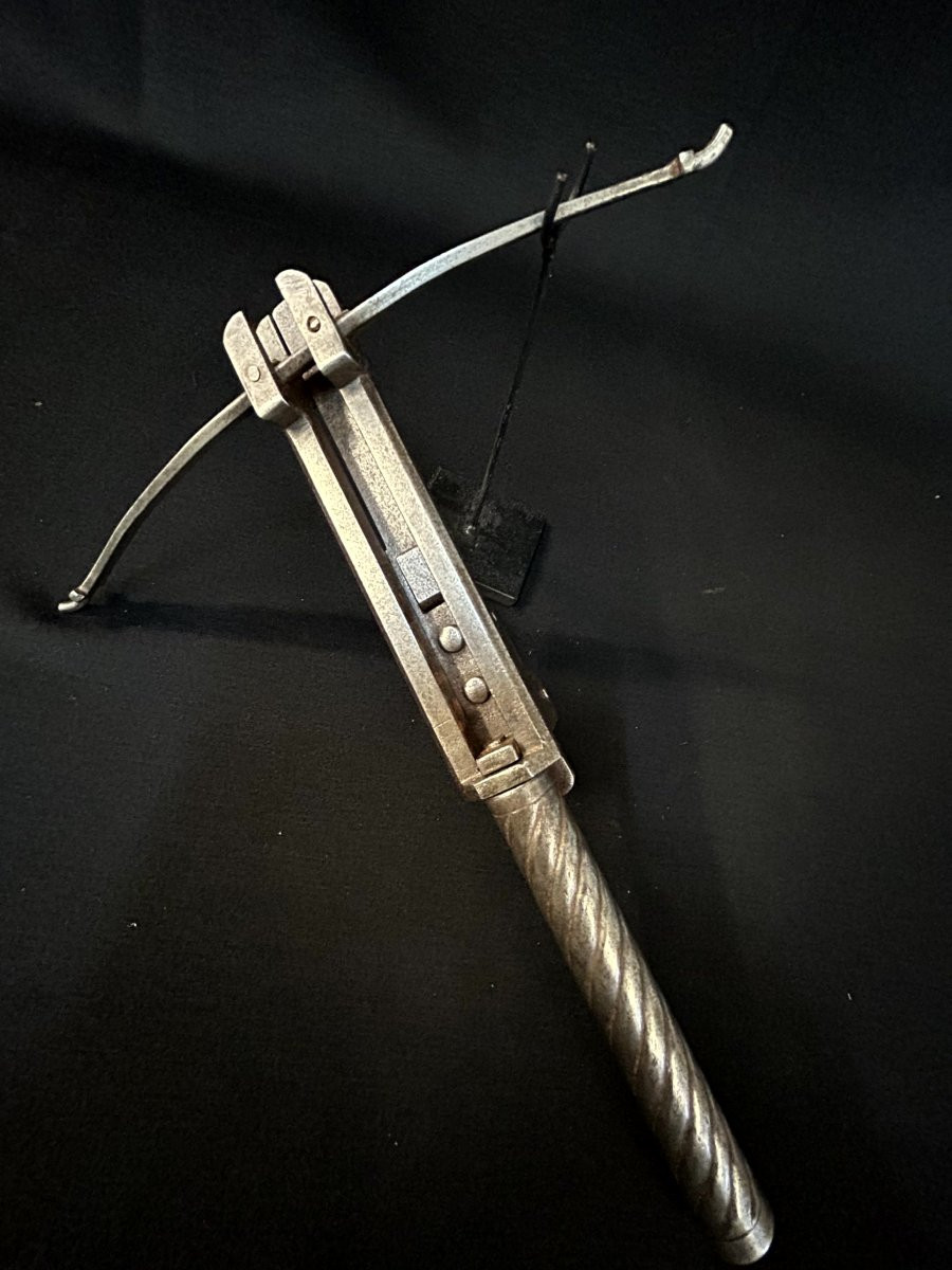 Petite arbalète en fer forgé-photo-3