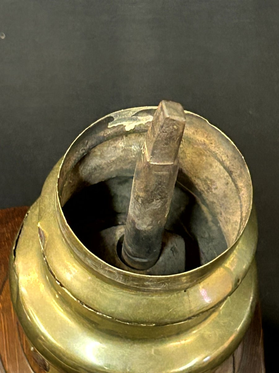 Coffee Grinder Made Of Iron And Brass-photo-4