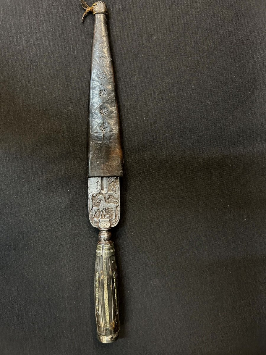 Couteau d'aristocrate en fer forgé avec manche en corne-photo-3