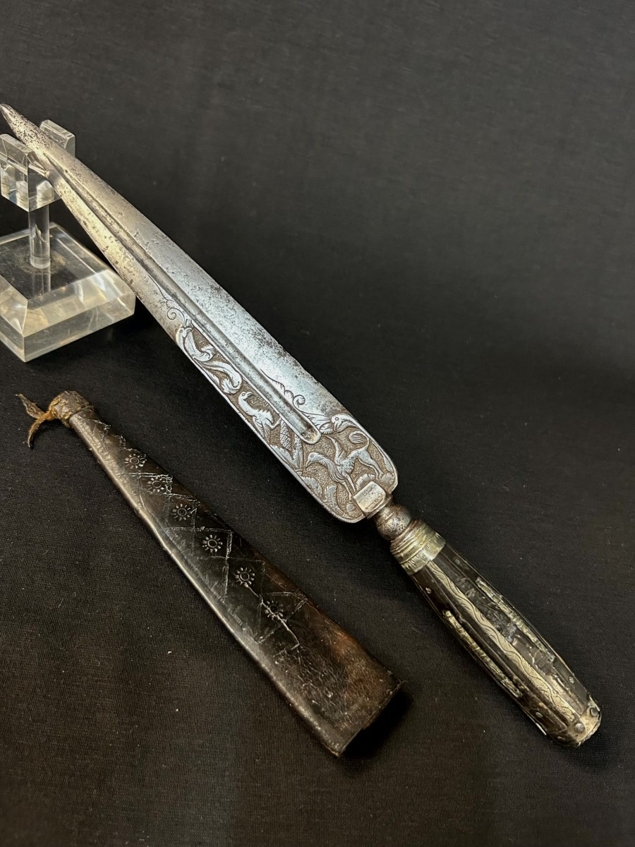 Couteau d'aristocrate en fer forgé avec manche en corne