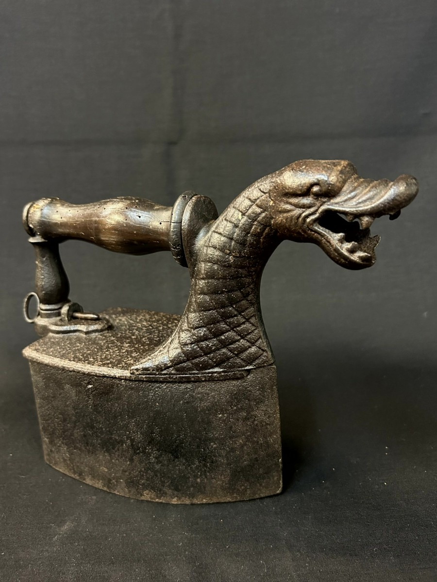Cast-iron Iron