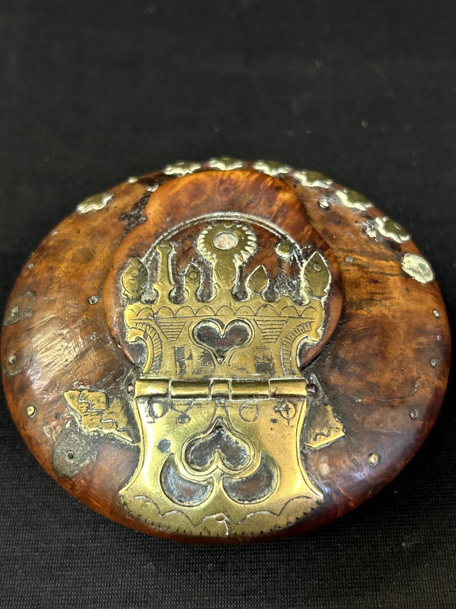 Wooden Snuff Box -photo-2