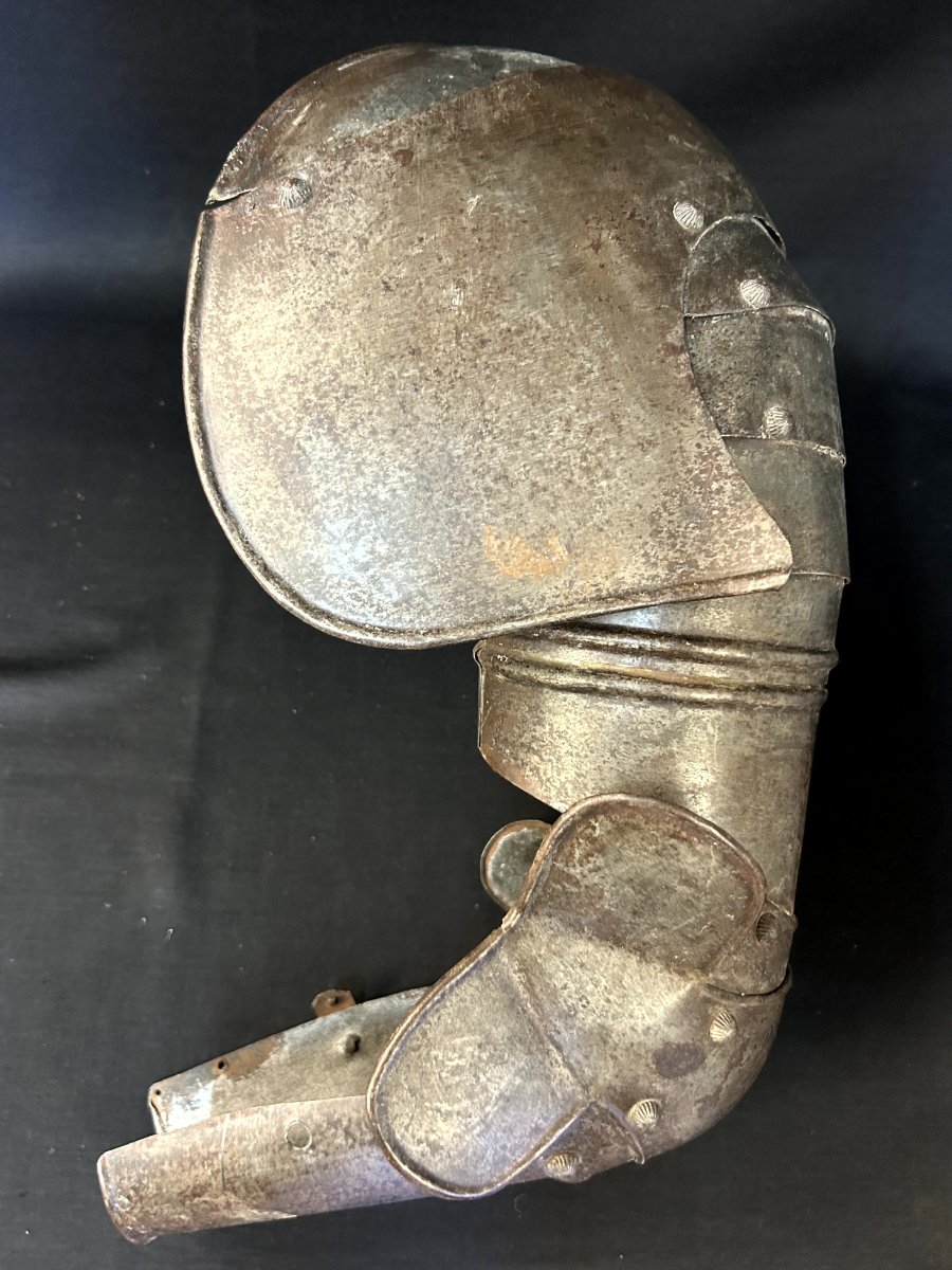 Bras d'armature en fer forgé