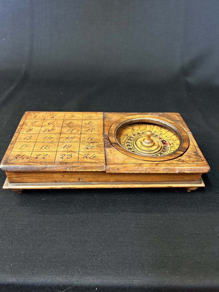Portable Wooden Roulette Game