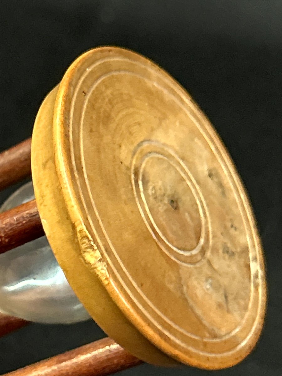 Small Wooden Hourglass-photo-3