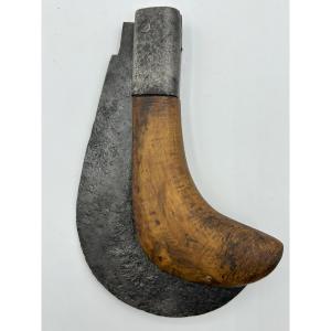 Couteau à crochet en fer forgé