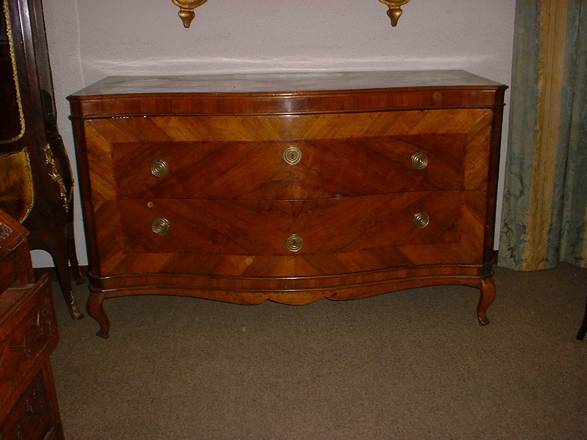 Nice  L XV North Italian  Chest