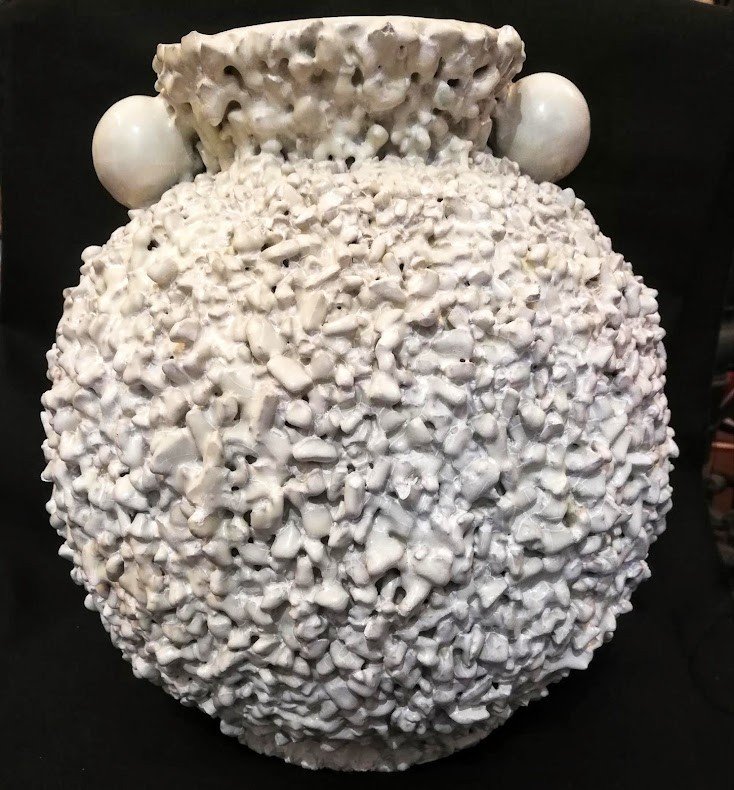 Rare Vase Futuriste  En Faiance Blanche Deruta