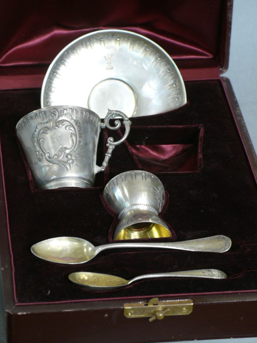 Leather Box With Silver Travel Service With Cup, Egg Cup And Cutlery.-photo-2