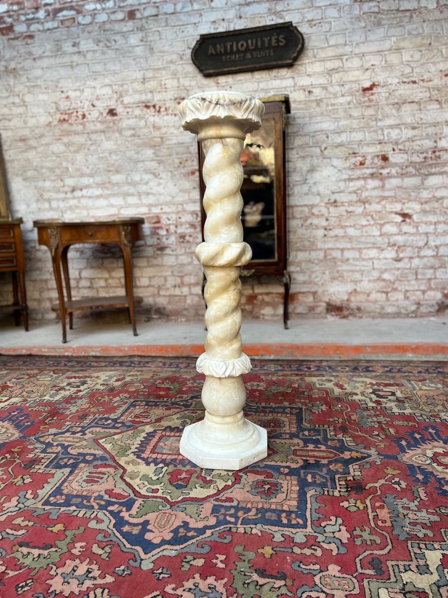 Solomonic Column In White Marble XIX Eme Century