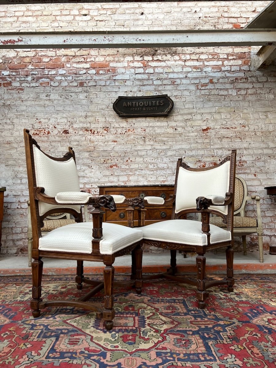 Paire De Fauteuils Aux Béliers En Bois Naturel De Style Louis XIV XIX Eme Siècle -photo-2