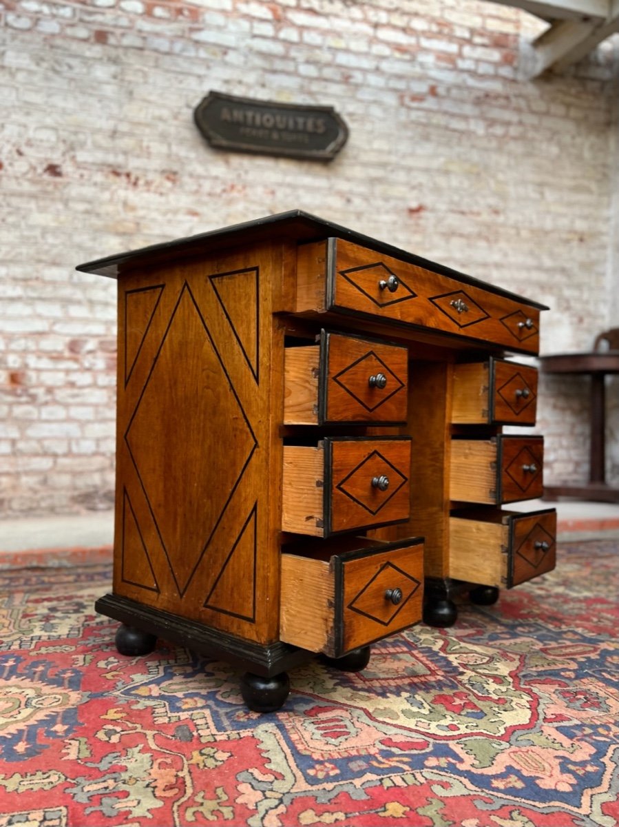 Bureau De Changer In Walnut And Blackened Wood Fillet Louis XIV Period End Of The XVII Eme Century-photo-1