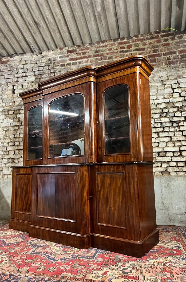 Projection Bookcase In Flamed Mahogany From The 19th Century-photo-5