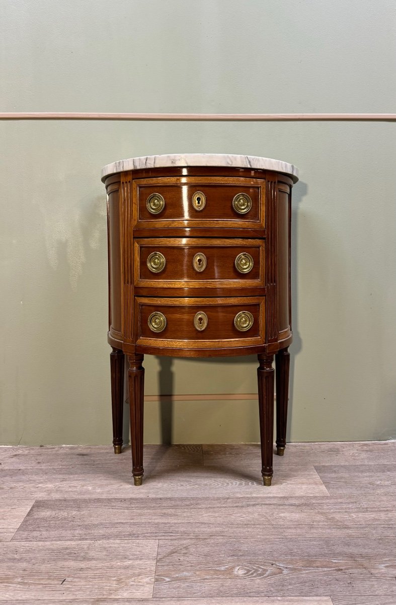 Commode Demi Lune En Acajou De Style Louis XVI Début Du XIX Eme Siècle 