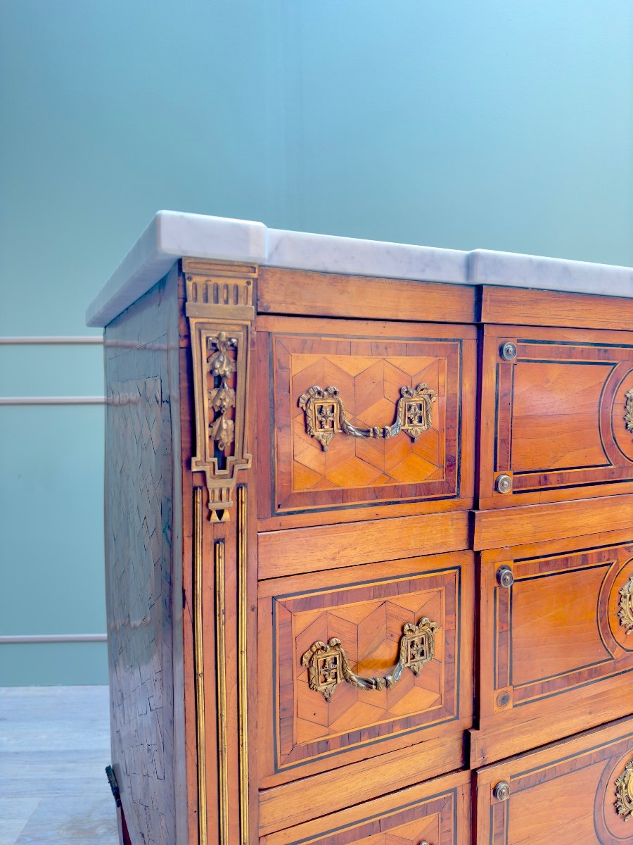 Commode à Ressaut  En Marqueterie de cubes D’époque Louis XVI XVIII Eme Siècle -photo-4