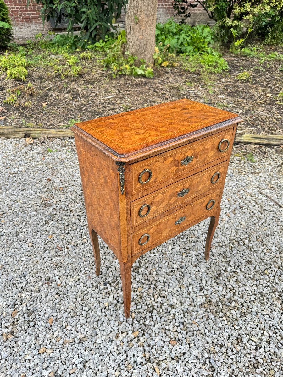 Small Chest Of Drawers Between Two Transition Style Cube Marquetry -photo-3