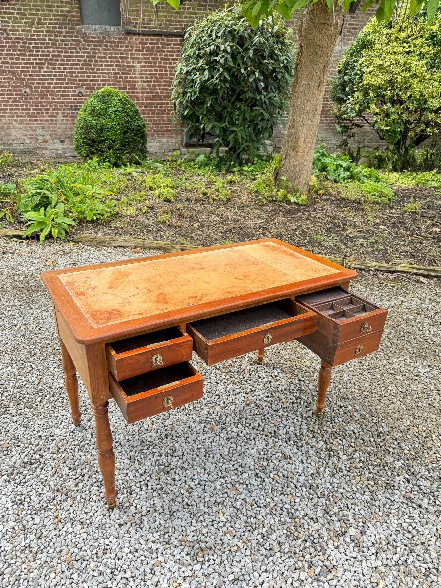 Bureau Plat En Acajou De Style Louis Philippe XIX Eme Siècle -photo-4