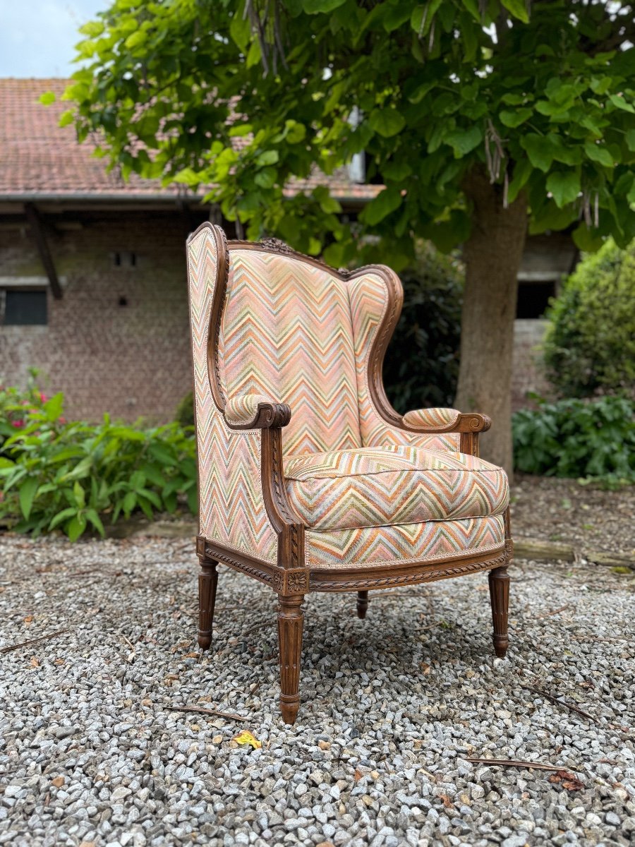 Bergère à Oreilles En Bois Naturel De Style Louis XVI 