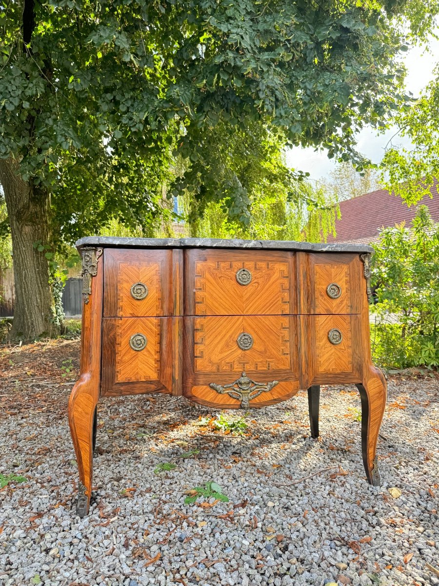 Transition Period Marquetry Chest Of Drawers, Late 18th Century 