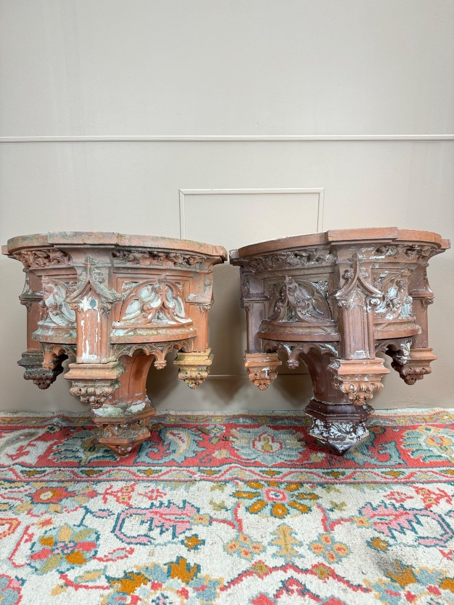 Pair Of Large Gothic Style Wall Consoles From The 18th Century -photo-5