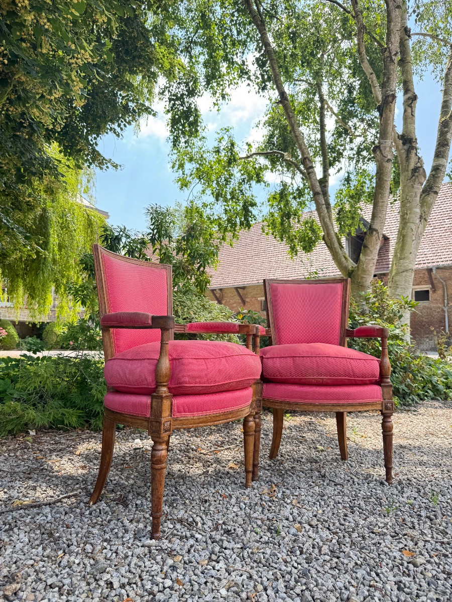 Paire de fauteuils en noyer d’époque Directoire XVIII eme siècle -photo-3