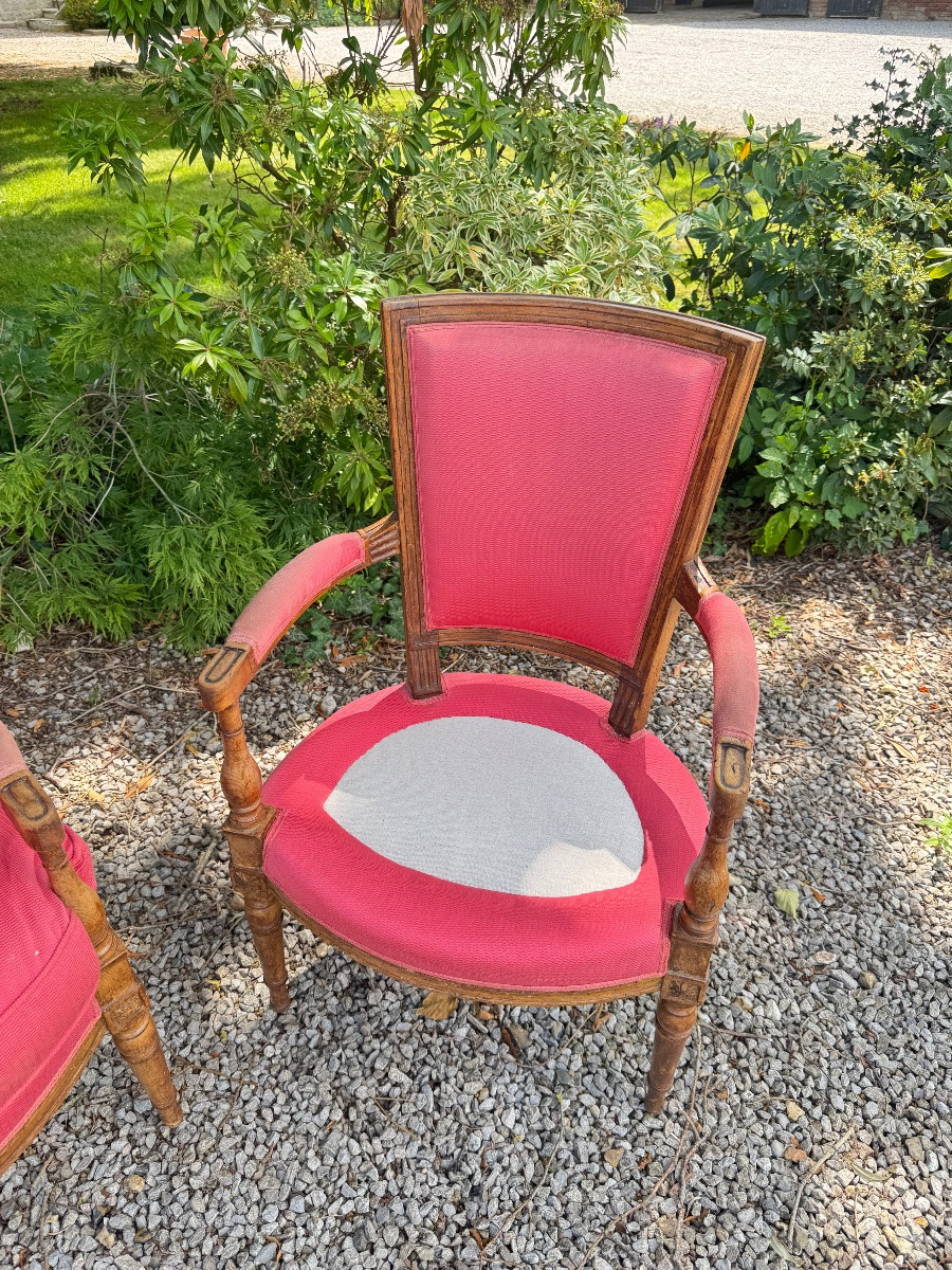 Paire de fauteuils en noyer d’époque Directoire XVIII eme siècle -photo-4