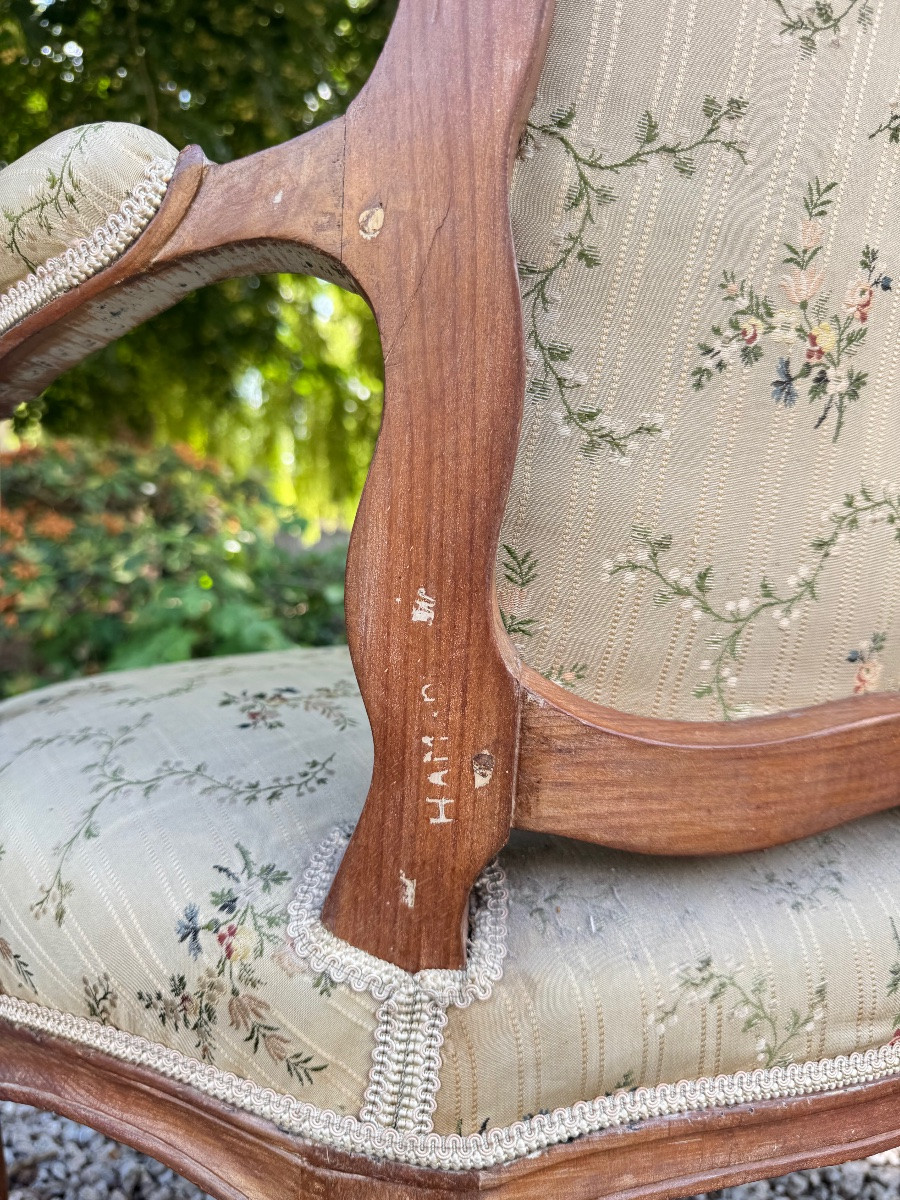 ARMAND Henry Suite de trois fauteuils estampillés d’époque Louis XV XVIII eme siècle -photo-4