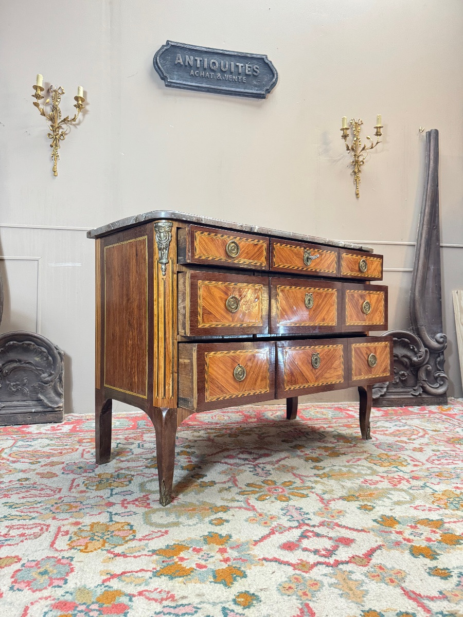 18th Century Transitional Period Marquetry Chest Of Drawers -photo-4