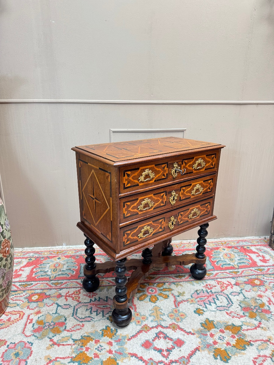 Cabinet sur piètement en chêne d’époque Louis XIV XVII eme siècle -photo-4