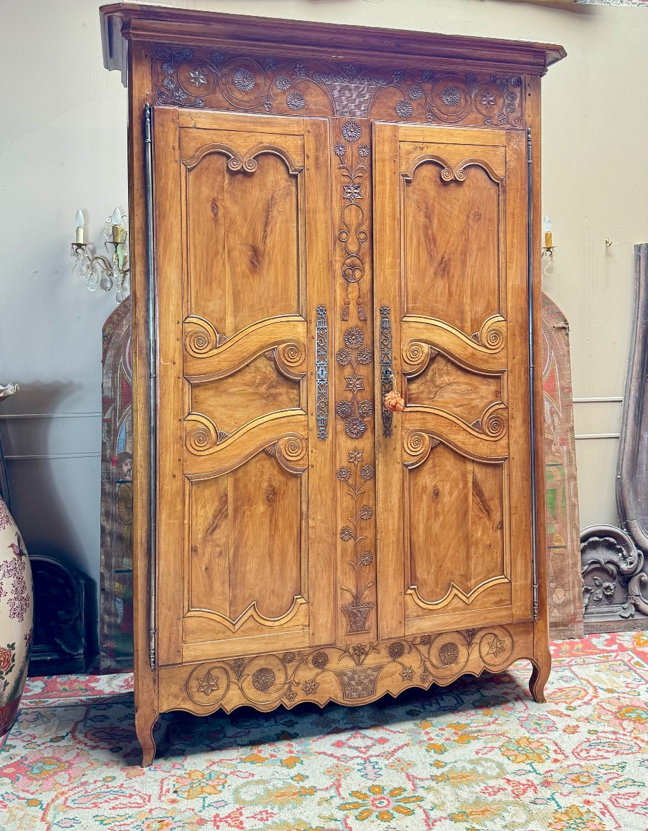 Armoire en noyer travail régional d’époque Louis XV XVIII eme siècle -photo-1