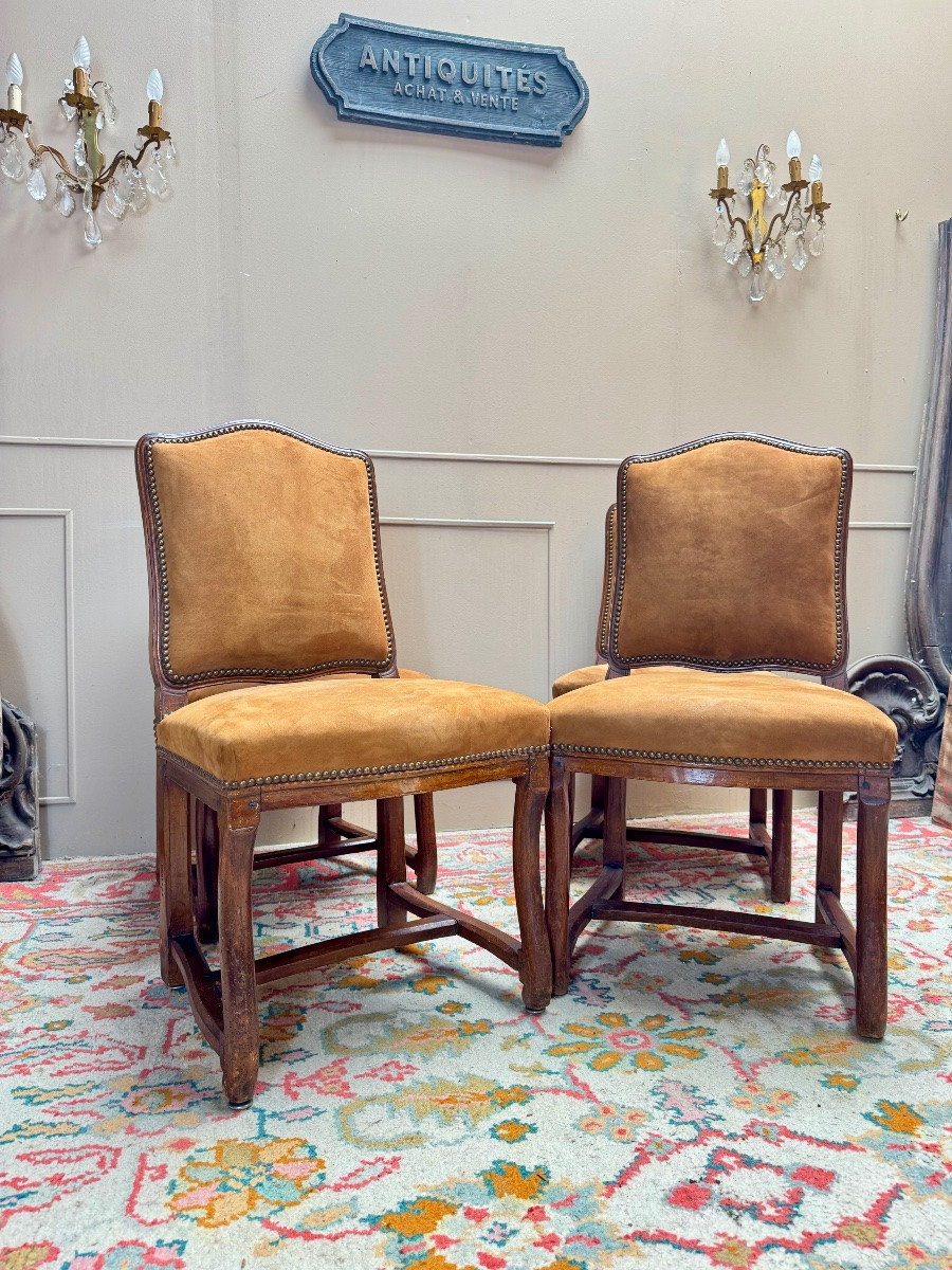 AVISSE Jean Suite de quatre chaises en noyer XVIII eme siècle -photo-2