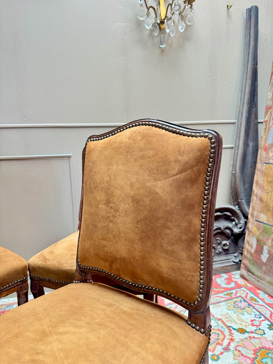 AVISSE Jean Suite de quatre chaises en noyer XVIII eme siècle -photo-4