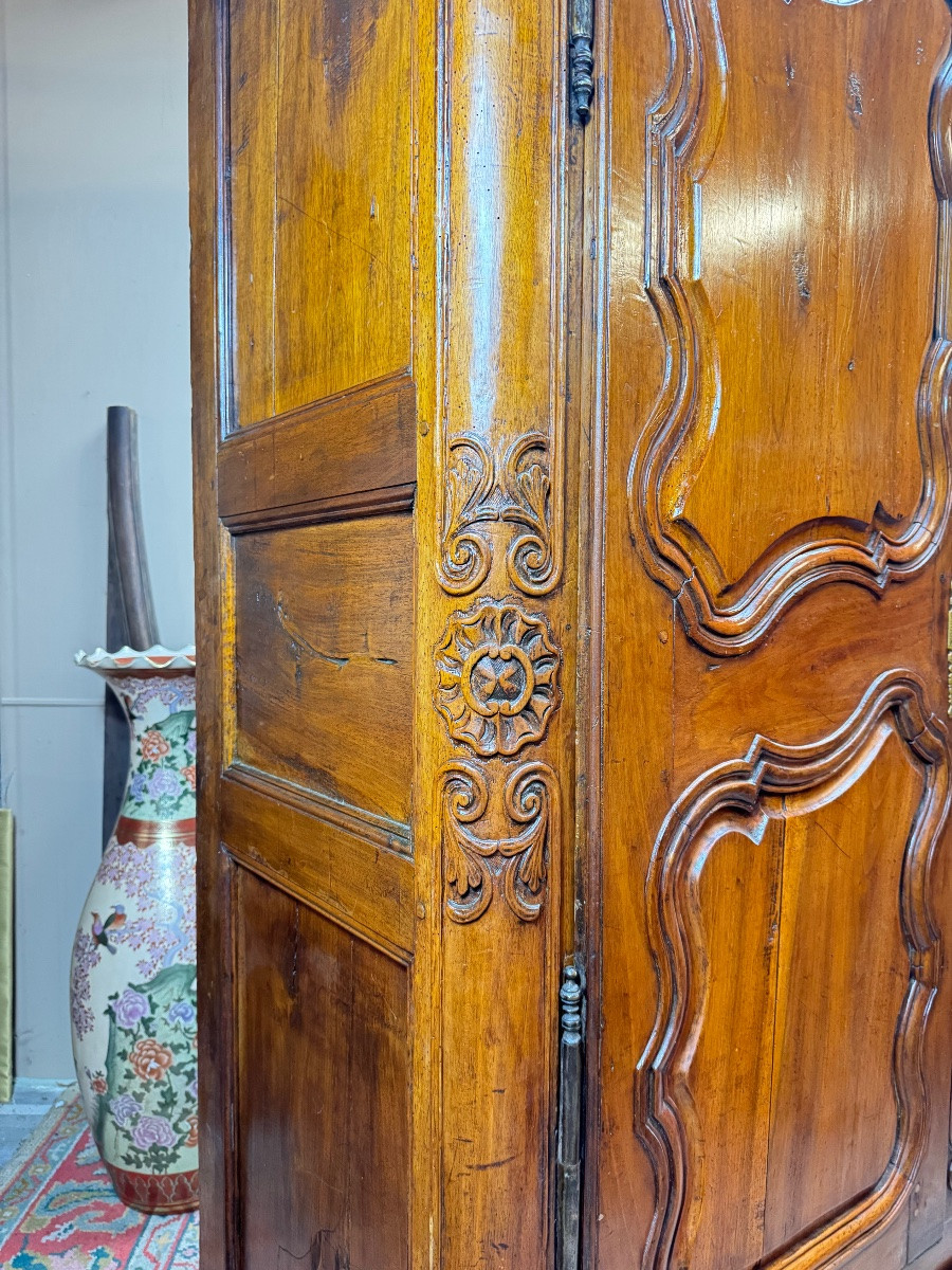 17th Century Provençal Walnut Cabinet, Regency Period -photo-4
