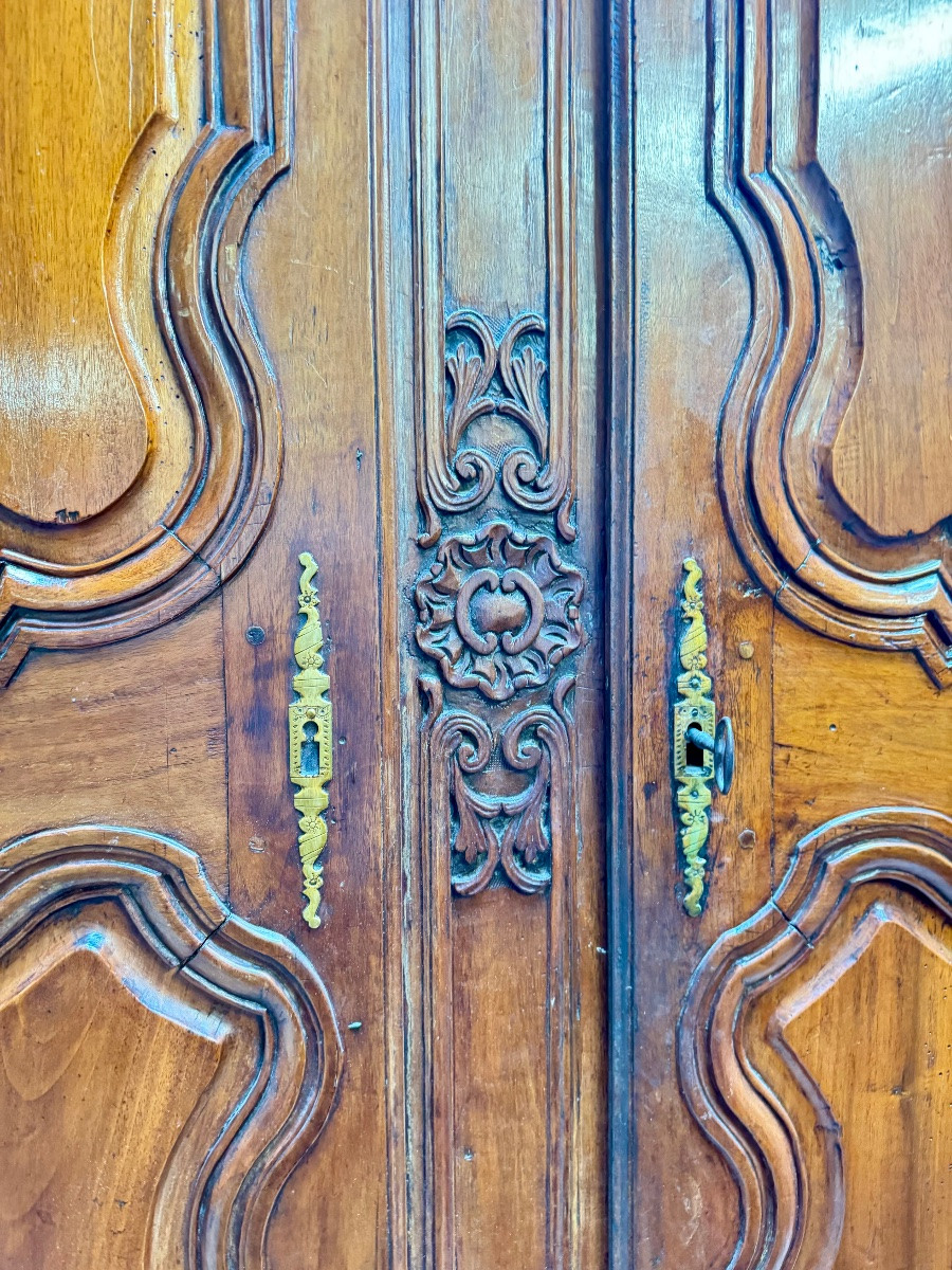 17th Century Provençal Walnut Cabinet, Regency Period -photo-5