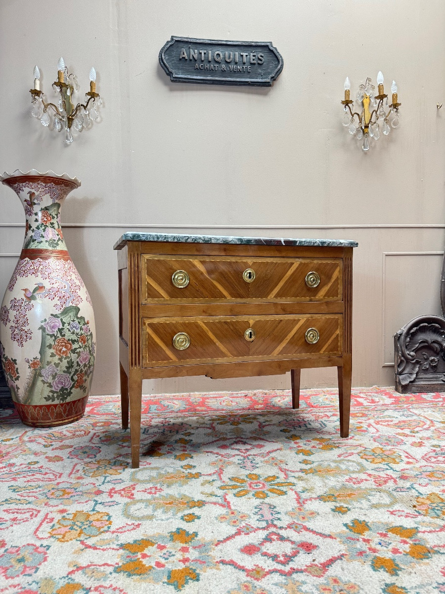 Commode sauteuse en bois naturel et marqueterie de style Louis XVI XIX eme siècle 